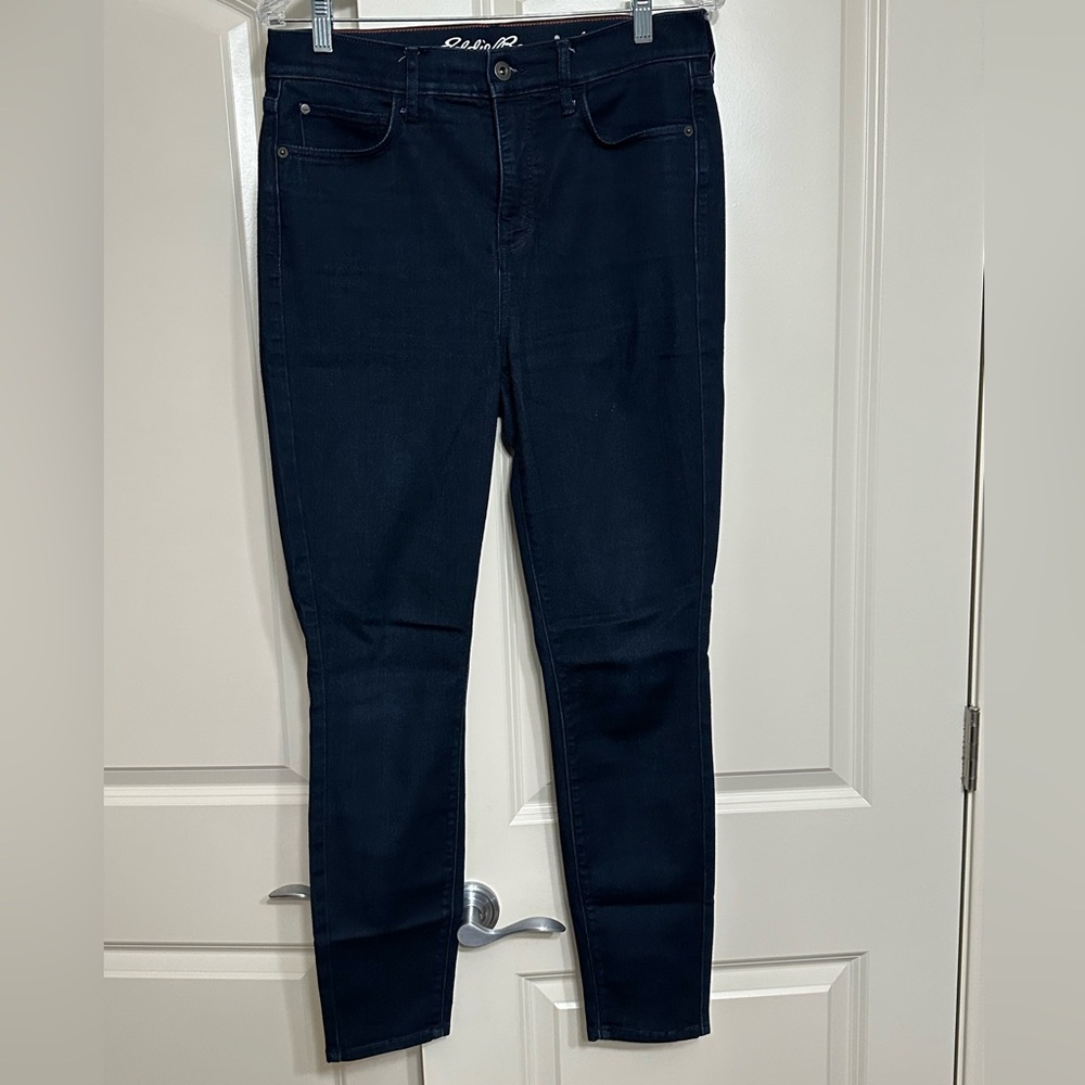 Eddie Bauer Women's Dark Blue Skinny Jeans